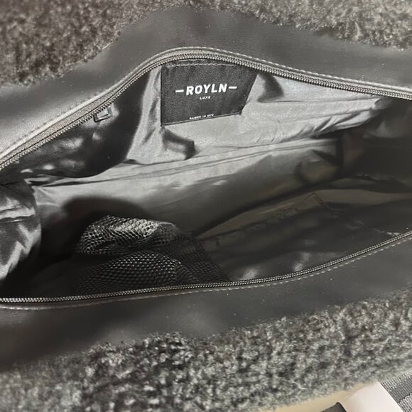 Think Royln Luxe Black Puffer Aspen Tote - New With Tags - Picture 4 of 10